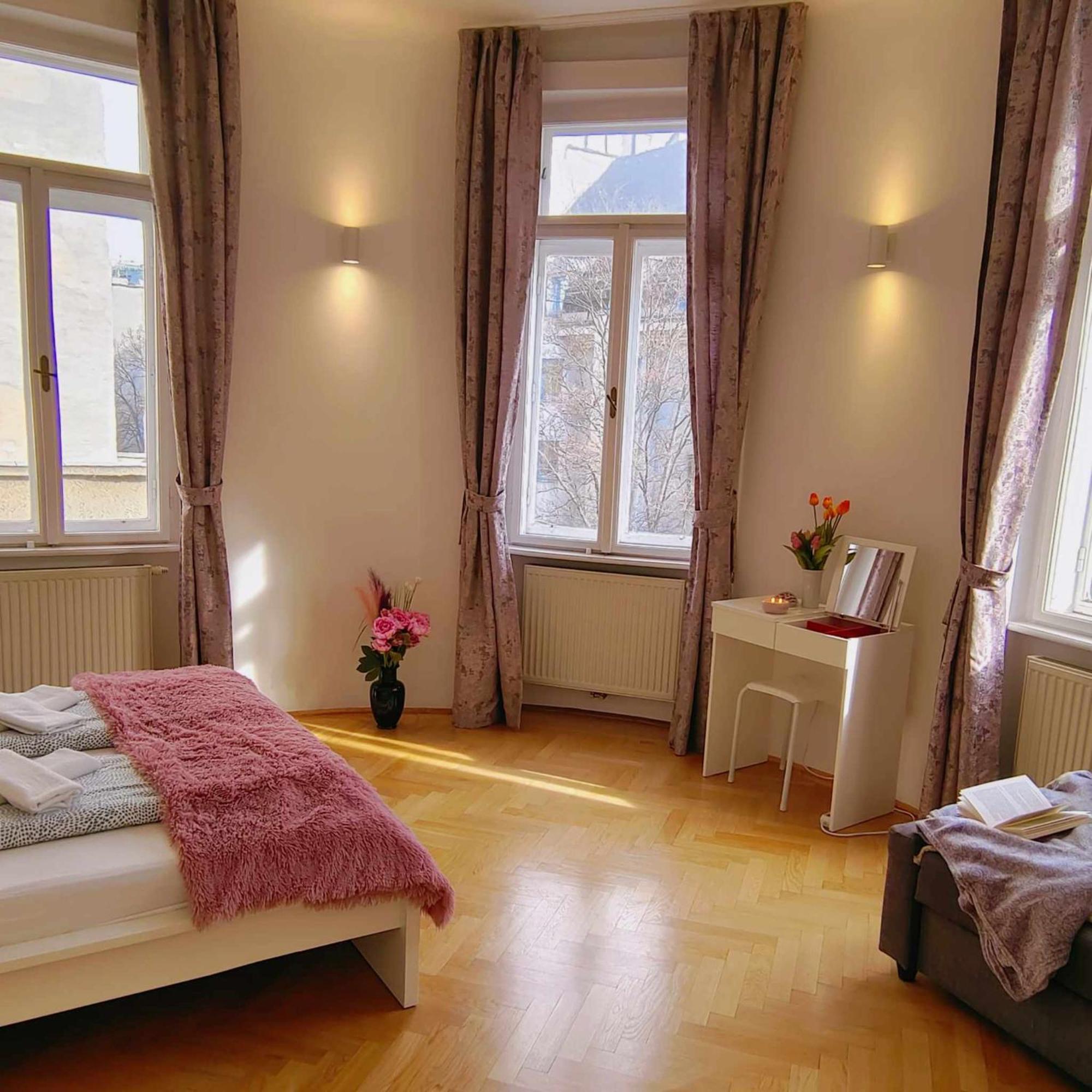 Central And Round 3 Minutes To City Shopping Center And Schoenbrunn Palace Wien Exteriör bild